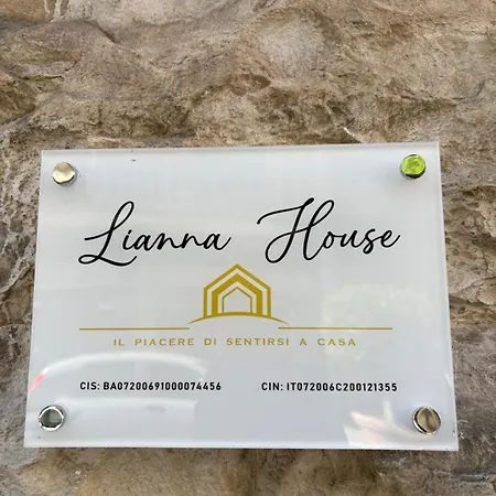 Διαμέρισμα Lianna House *